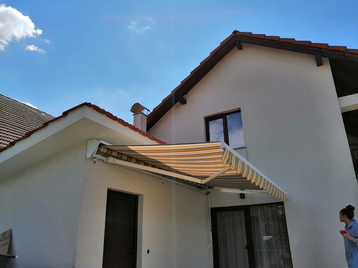 Copertine retractabile cu o structură durabilă și robustă